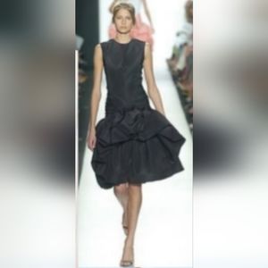 ◇$5,700 OSCAR DE LA RENTA ICONIC SILK BLACK BUBBLE HEM RUNWAY DRESS US 8